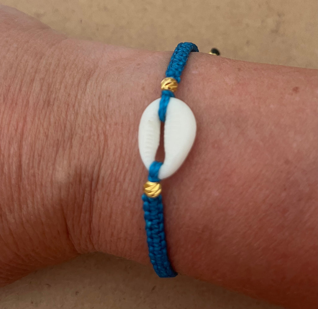 Bracelets macramé coquillages personnalisables