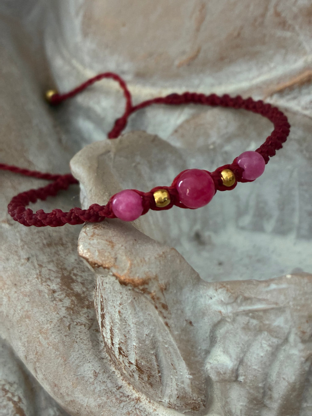 Bracelet macramé simple avec perles personnalisables
