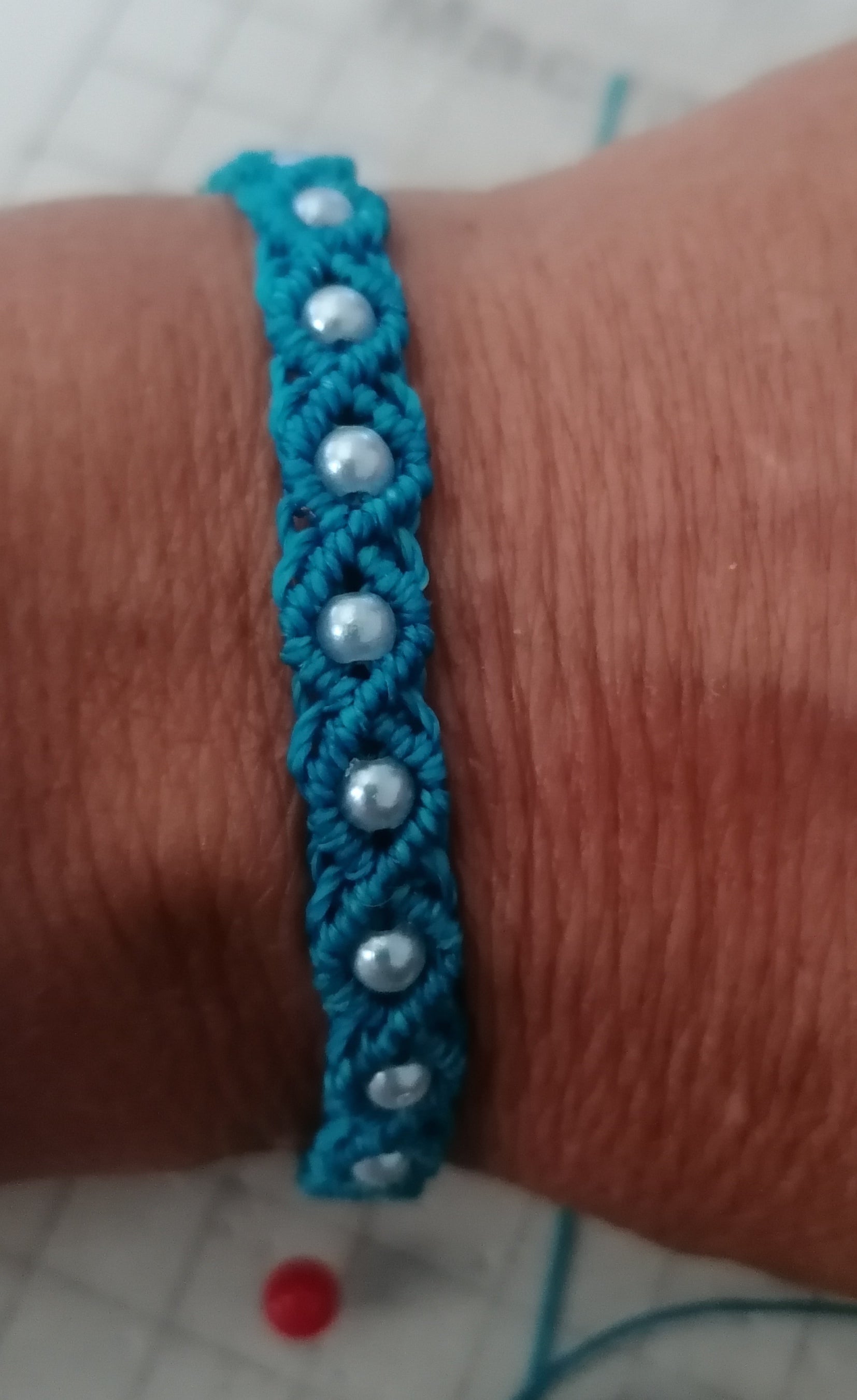 Bracelet macramé simple avec perles personnalisables